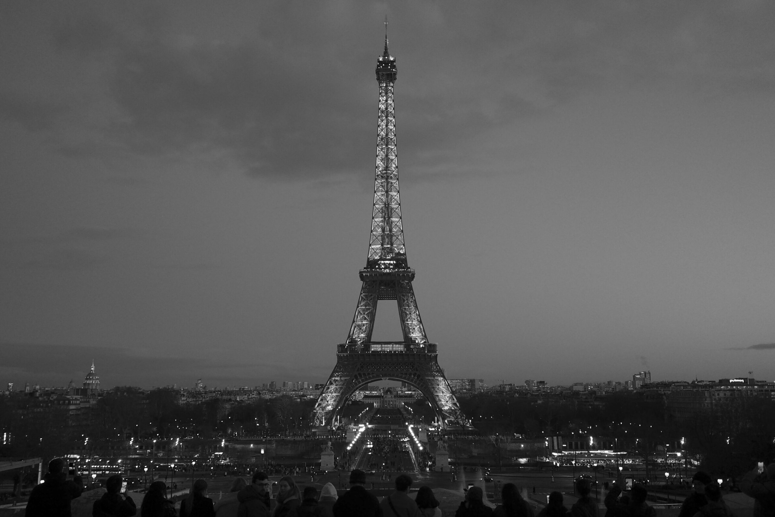 P123280702